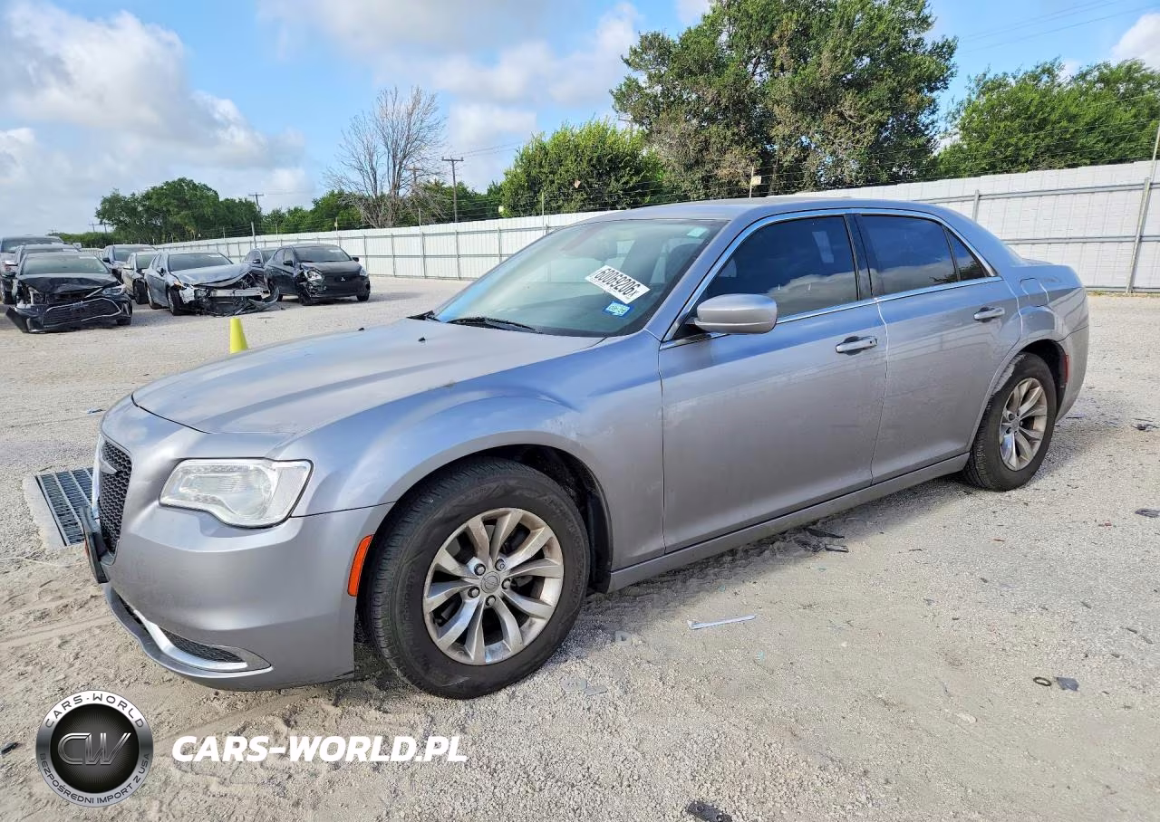 2015 Chrysler 300 Limited