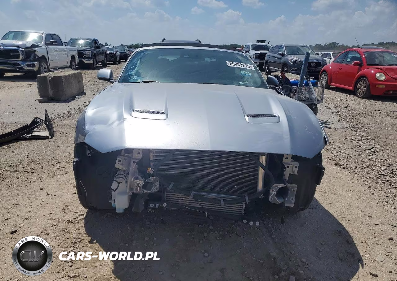 2021 Ford Mustang VIN:1FATP8UH9M5111815 - 5