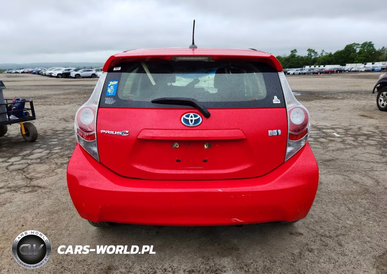 2012 Toyota Prius C Three VIN:JTDKDTB36C1521499 - 6