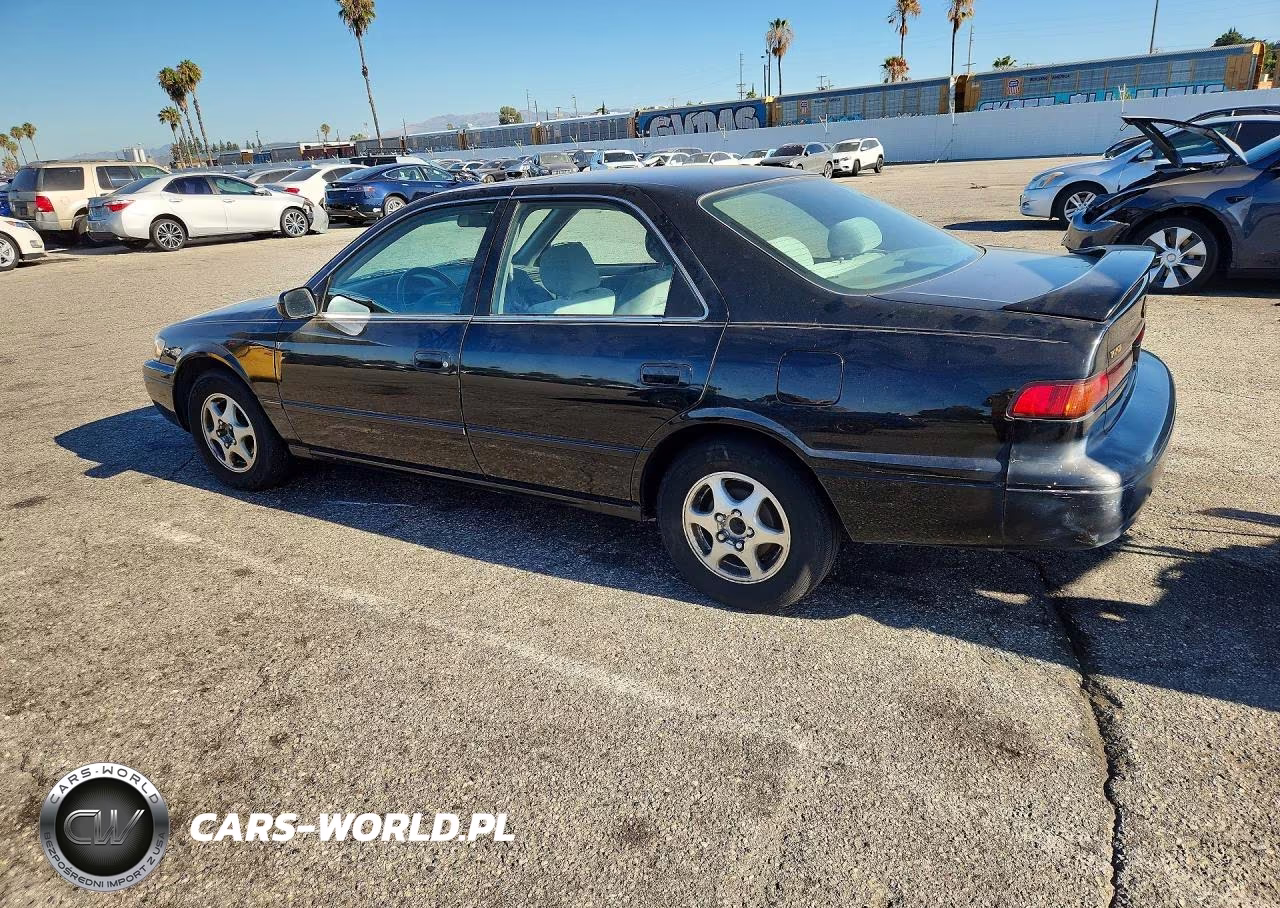 1998 Toyota Camry Xle VIN:JT2BG28K2W0152093 - 2