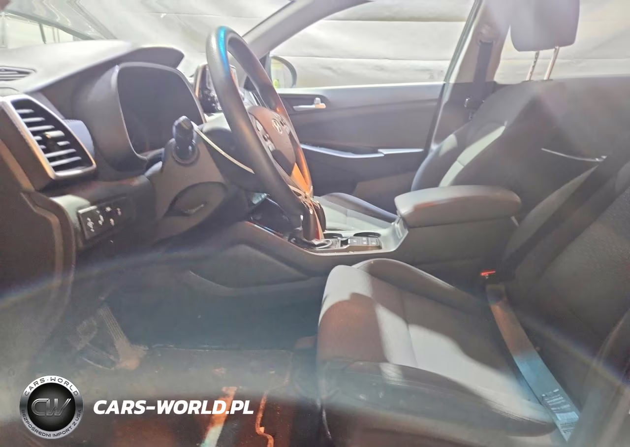 2019 Hyundai Tucson Value VIN:KM8J3CA41KU045650 - 7
