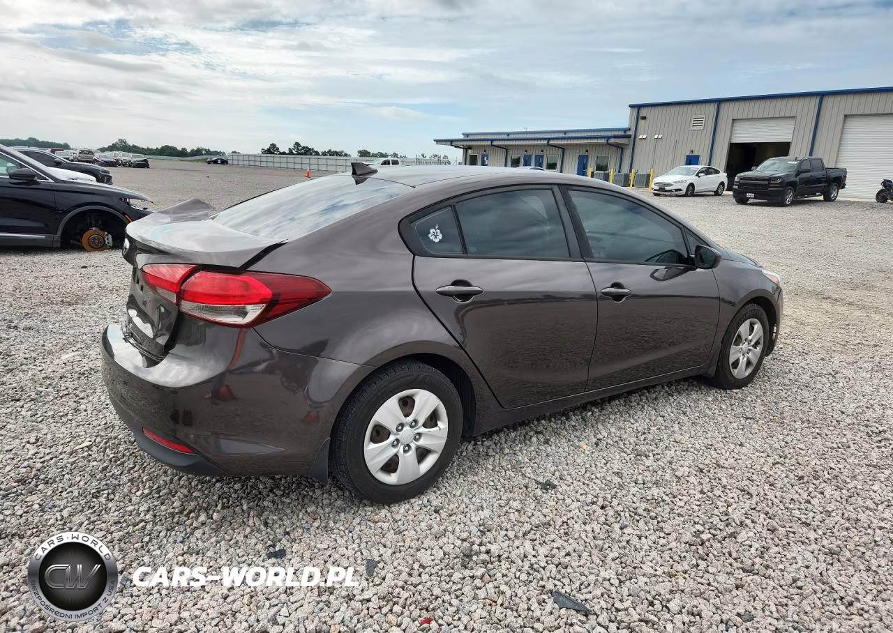 2017 Kia Forte Lx VIN:3KPFK4A78HE107307 - 3