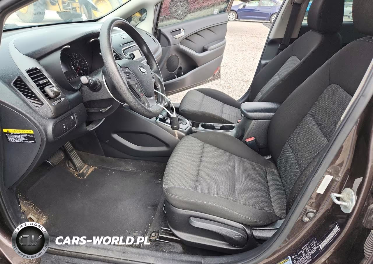 2017 Kia Forte Lx VIN:3KPFK4A78HE107307 - 7