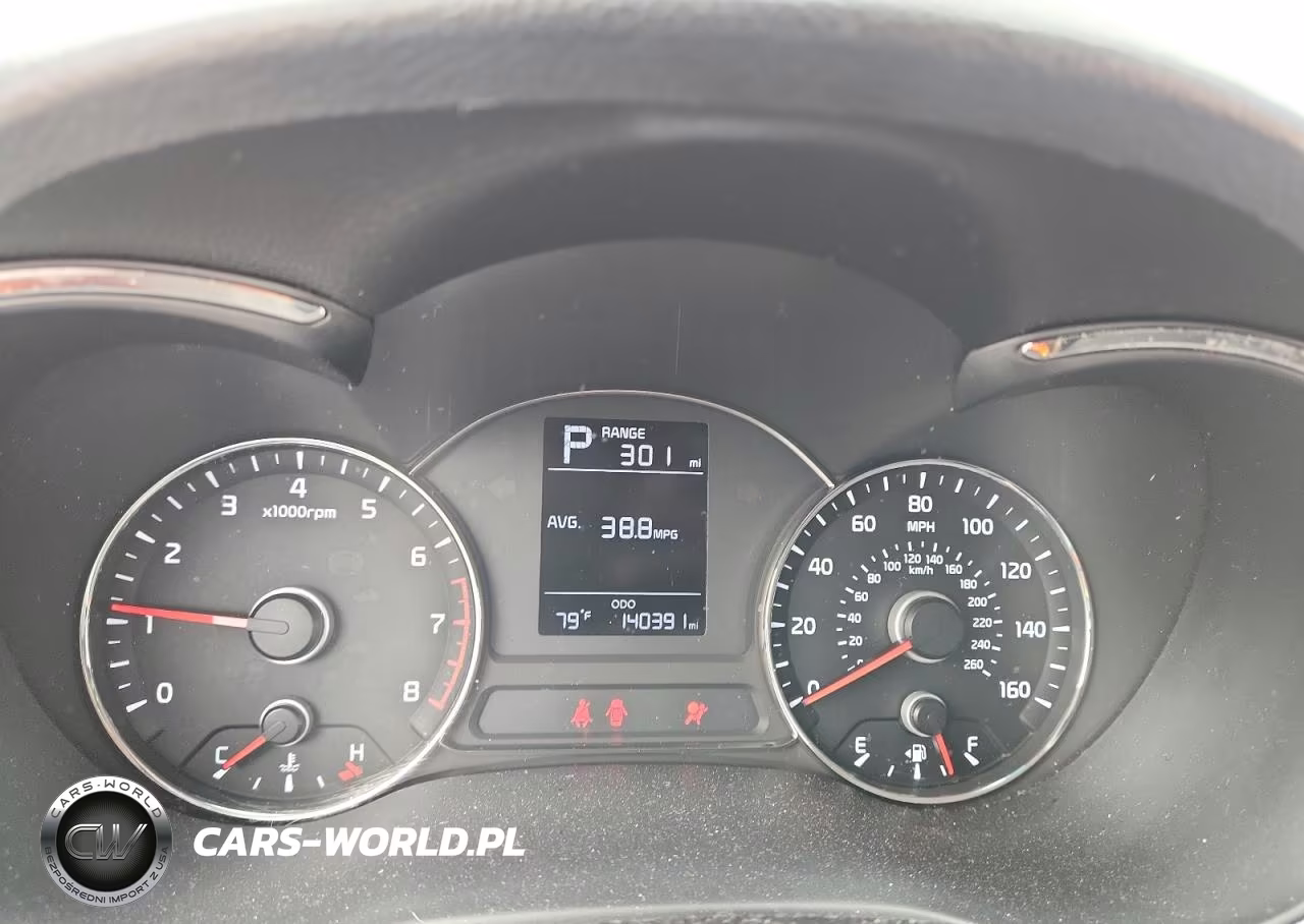 2017 Kia Forte Lx VIN:3KPFK4A78HE107307 - 9