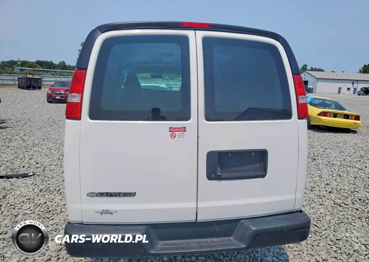 2019 Chevrolet Express G2500 VIN:1GCWGBFP6K1166204 - 6