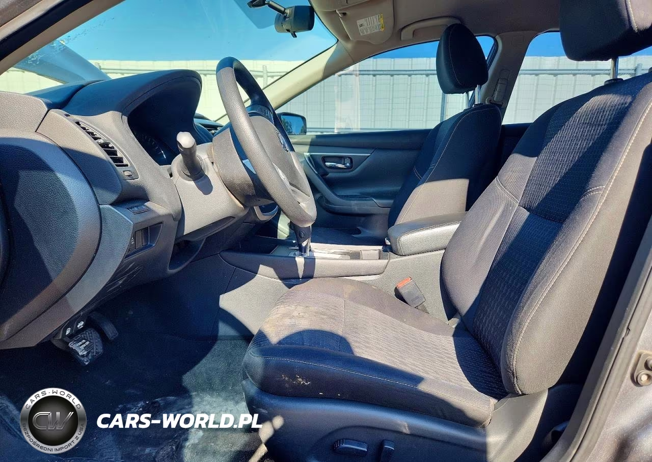 2017 Nissan Altima 2.5 S VIN:1N4AL3AP1HN323874 - 7