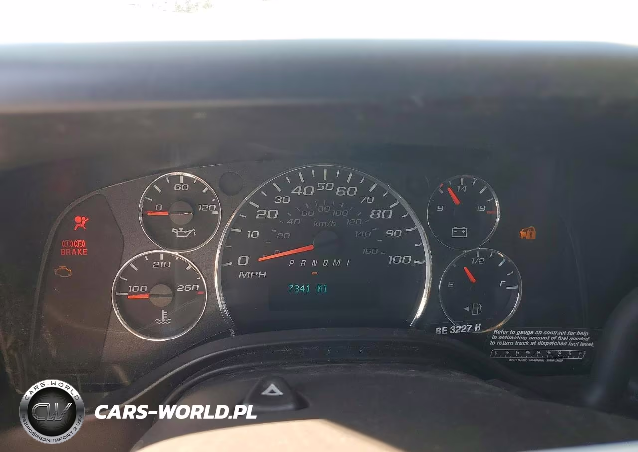 2025 GMC Savana G2500 VIN:1GTW7AFP2S1239398 - 9