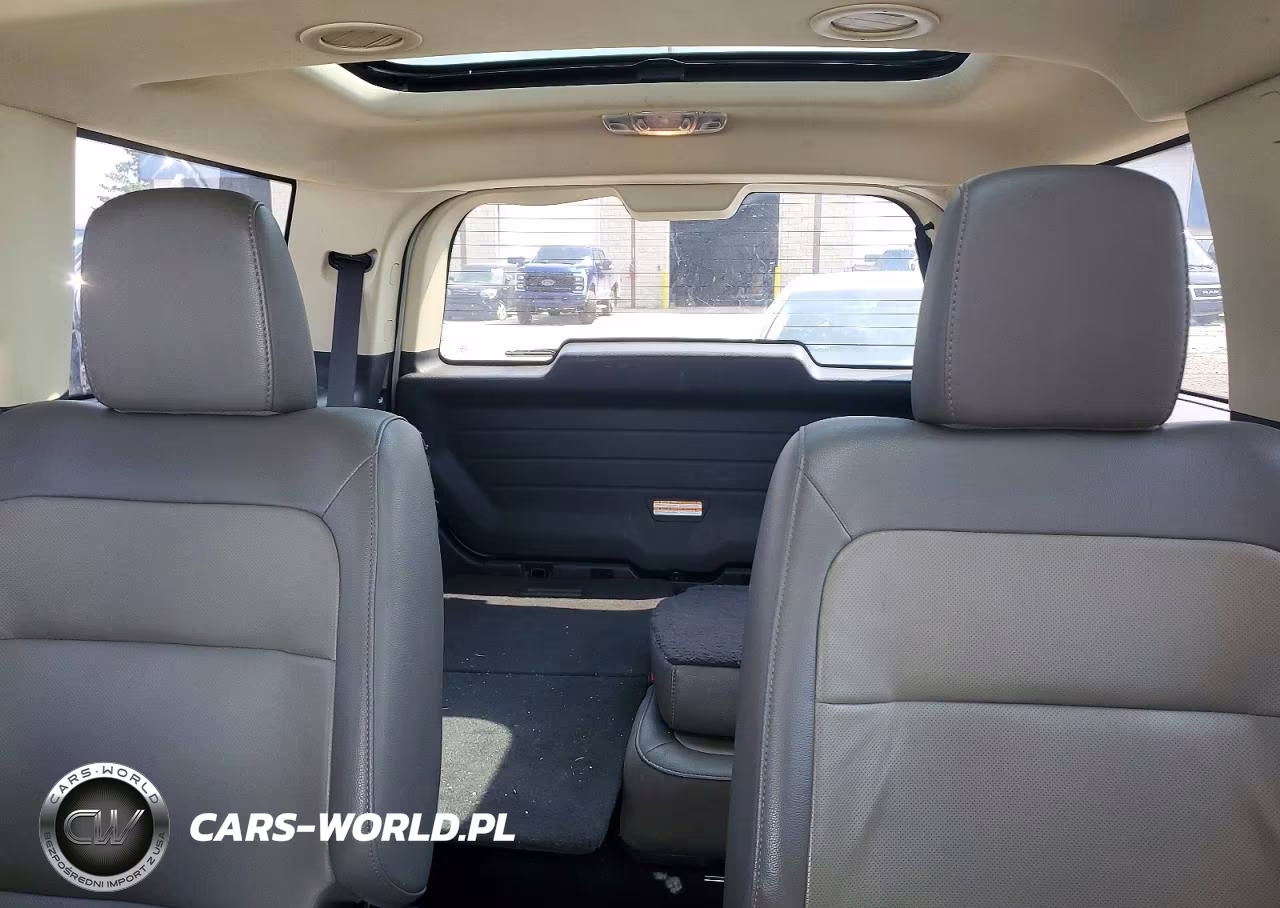 2019 Ford Flex Sel VIN:2FMHK6C8XKBA15961 - 10