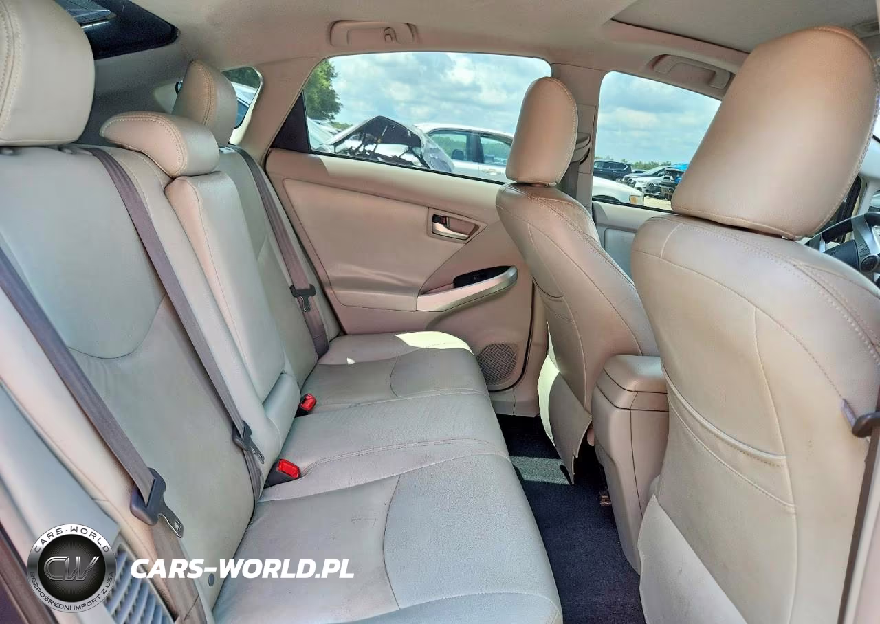 2012 Toyota Prius Three VIN:JTDKN3DUXC1594040 - 10