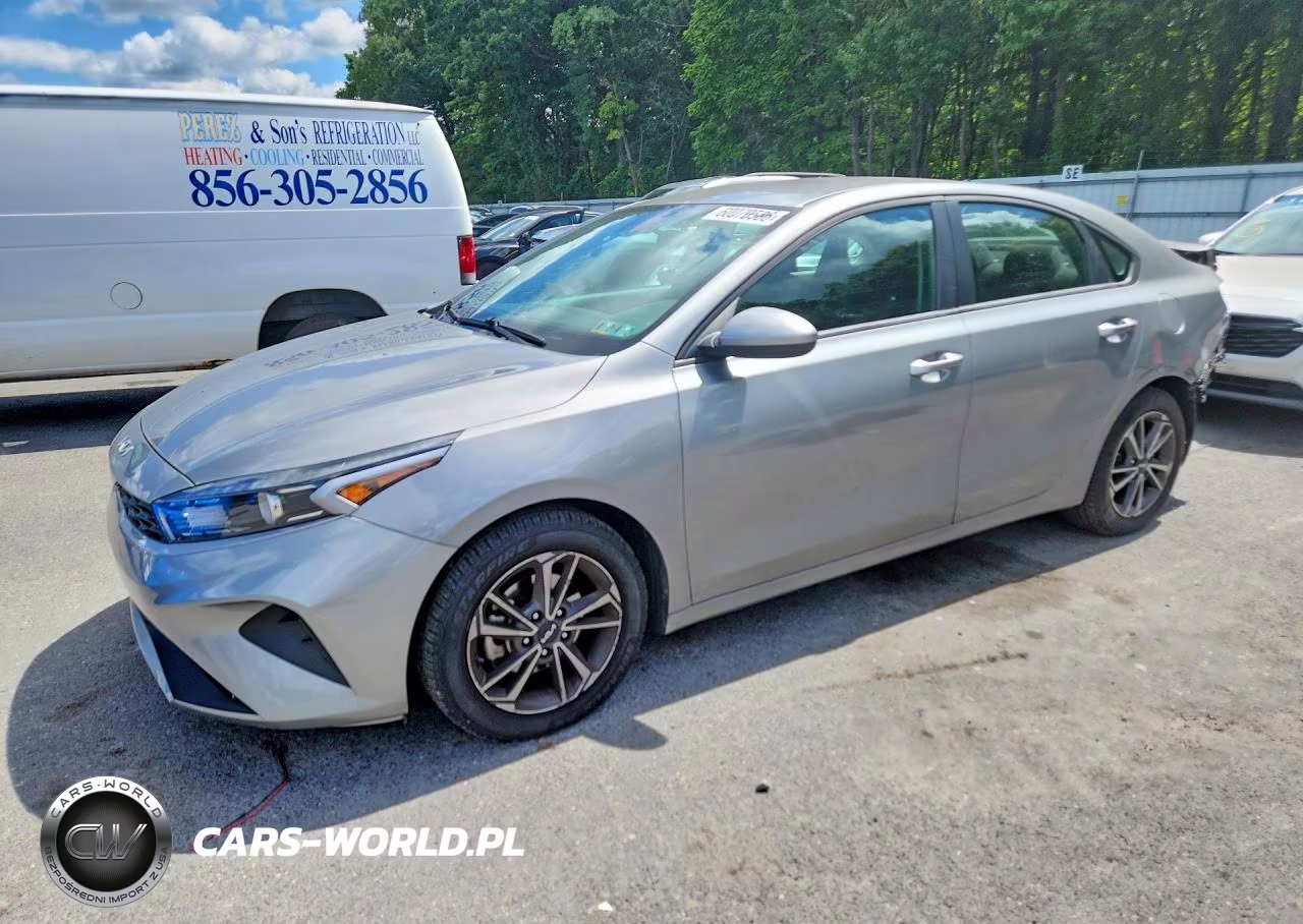 2024 Kia Forte Lxs – zdjęcie 1 z 13