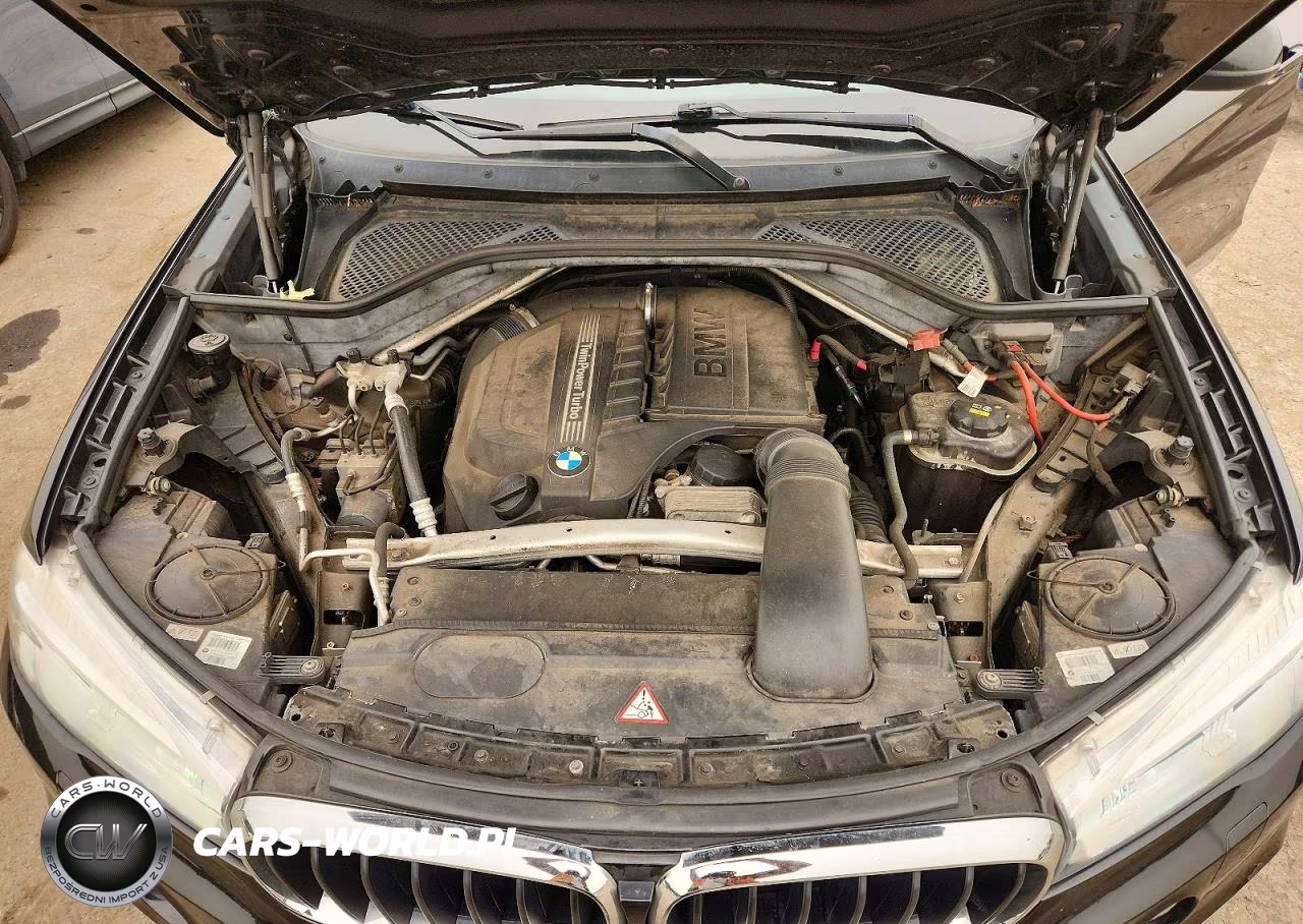 2015 BMW X5 xDrive35I VIN:5UXKR0C5XF0K59642 - 11