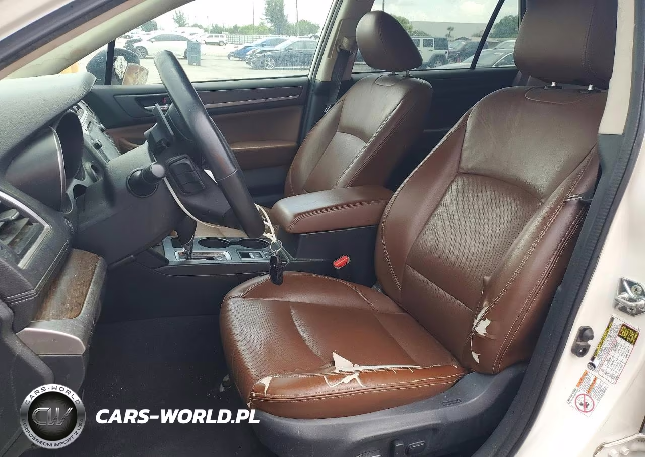 2019 Subaru Outback Touring VIN:4S4BSATC4K3255567 - 7