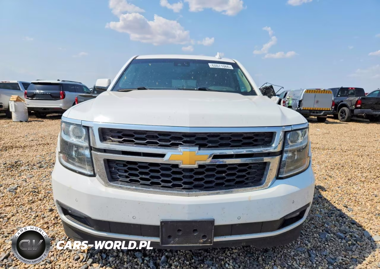 2019 Chevrolet Suburban C1500 Lt VIN:1GNSCHKC4KR265760 - 5