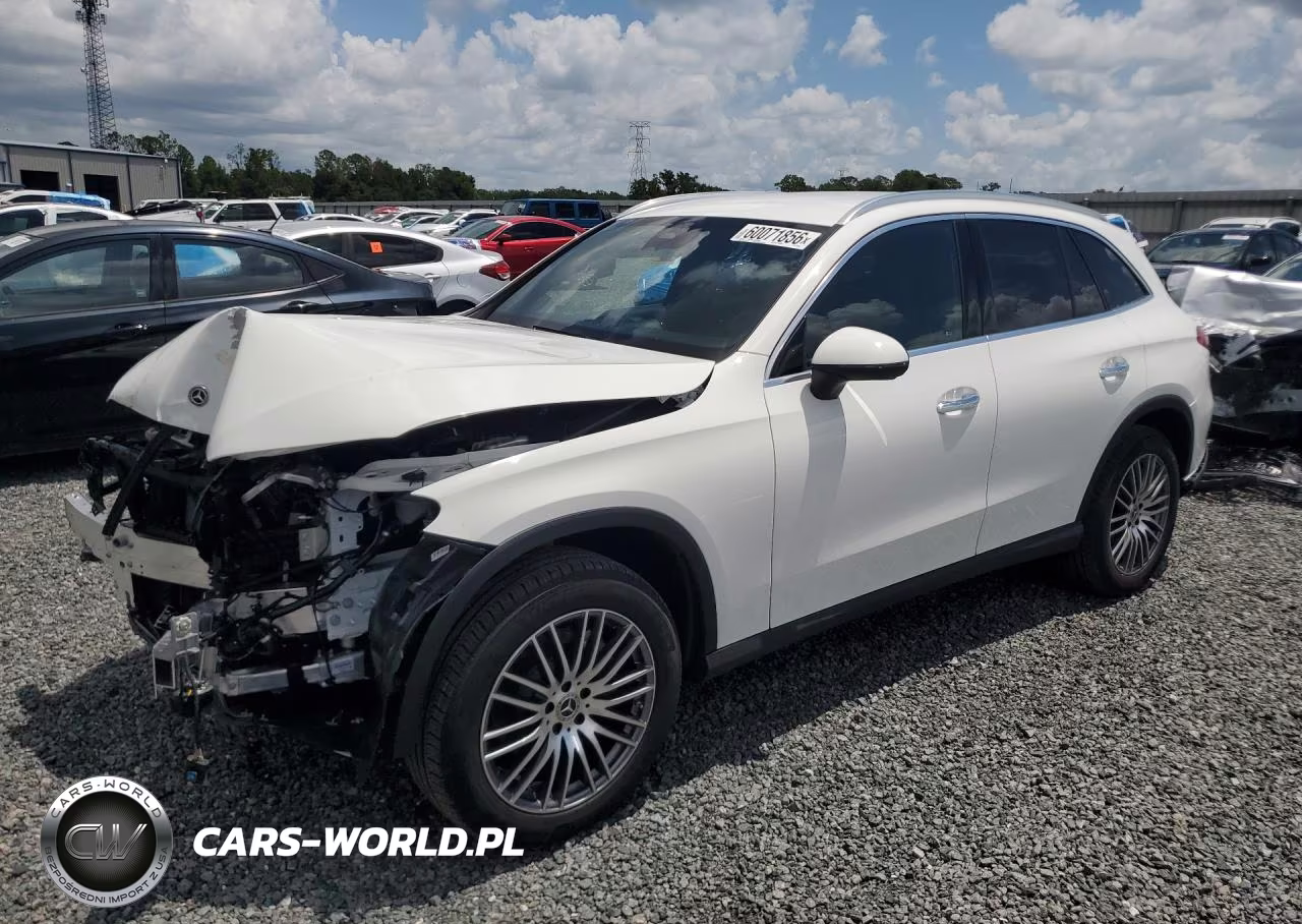 2026 Mercedes-Benz Glc 300 – zdjęcie 1 z 12