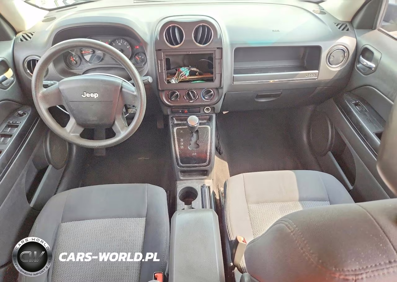 2009 Jeep Patriot Sport VIN:1J4FT28B69D194875 - 8