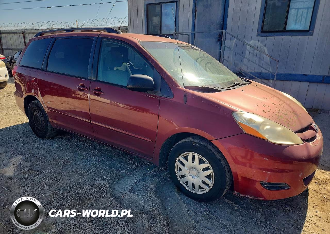 2009 Toyota Sienna Le 8-Passenger VIN:5TDZK23C49S249608 - 4