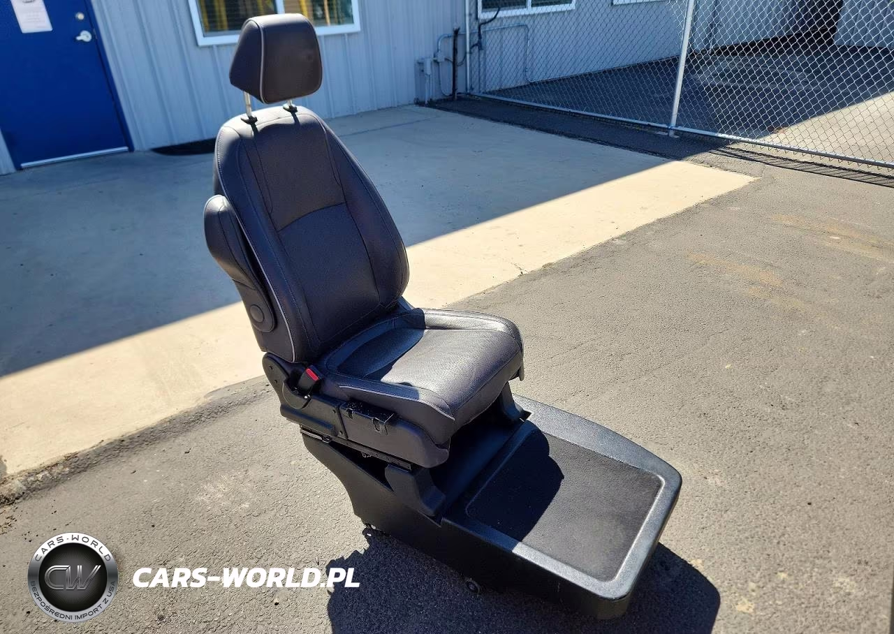 2021 Honda Odyssey Elite VIN:5FNRL6H97MB011797 - 13