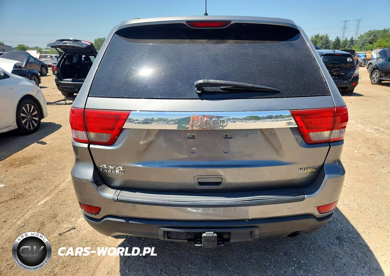2013 Jeep Grand Cherokee Laredo VIN:1C4RJFAG0DC541363 - 6