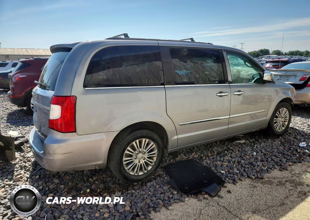 2014 Chrysler Town & Country Touring L VIN:2C4RC1CG4ER147691 - 3