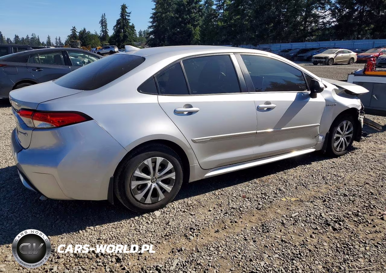 2020 Toyota Corolla Le VIN:JTDEBRBE6LJ010012 - 3