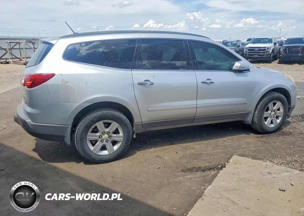 2010 Chevrolet Traverse Lt VIN:1GNLVFED9AS145113 - 3