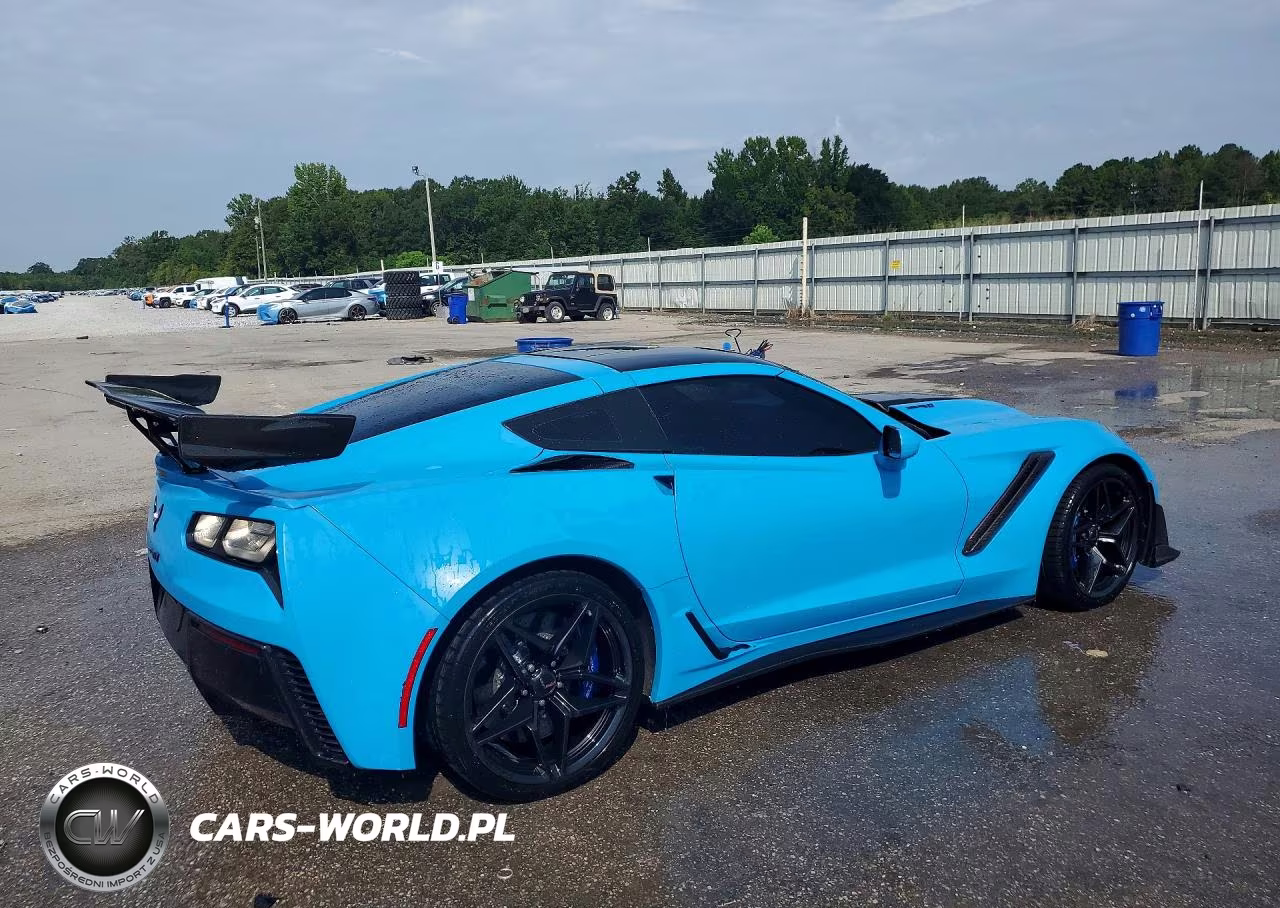 2019 Chevrolet Corvette VIN:1G1Y52D9XK5802286 - 3