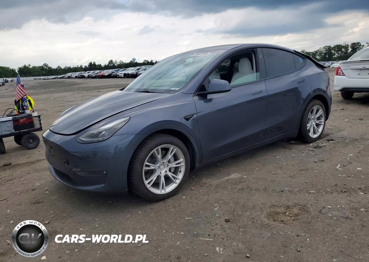 2023 Tesla Model Y – zdjęcie 1 z 12