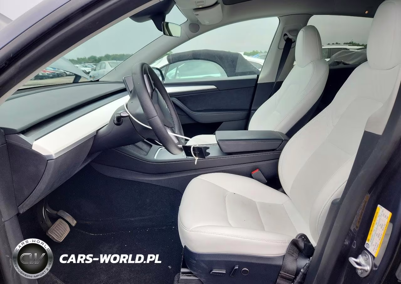 2023 Tesla Model Y VIN:7SAYGDEE3PF801143 - 7