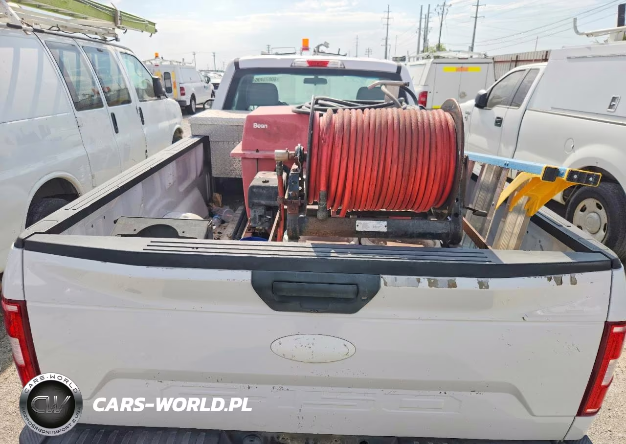 2018 Ford F150 VIN:1FTMF1CBXJKC39533 - 10