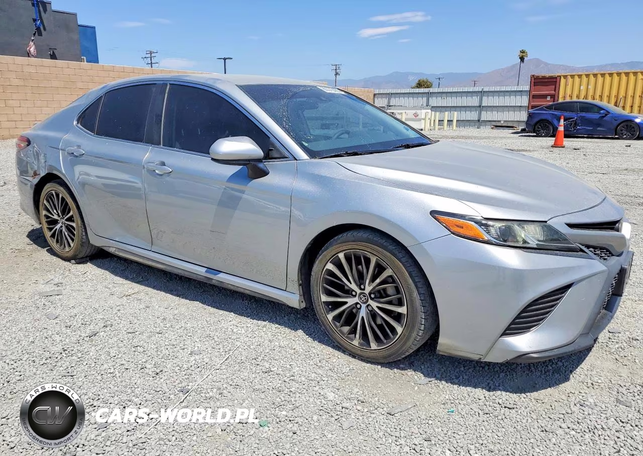 2019 Toyota Camry Se VIN:4T1B11HK9KU247977 - 4