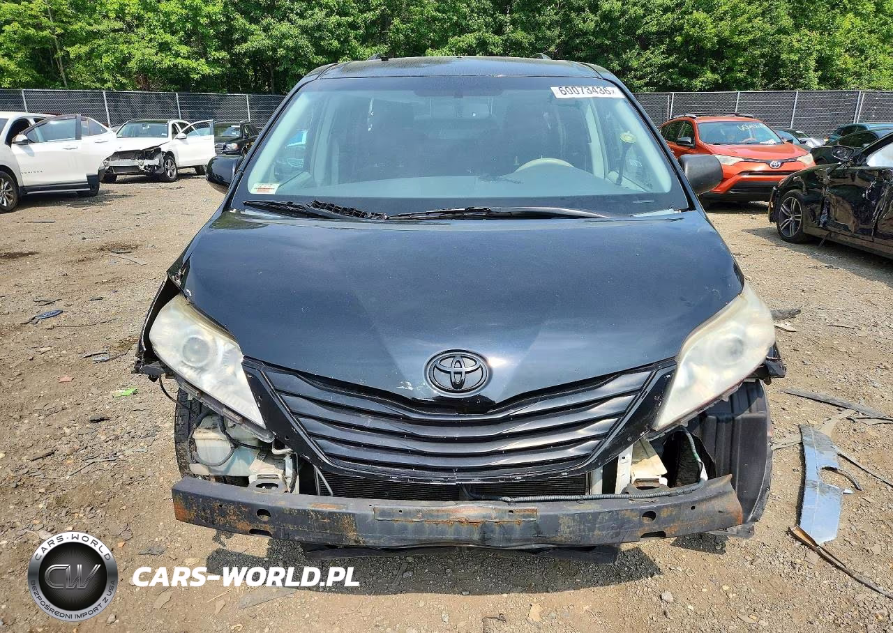 2014 Toyota Sienna Le VIN:5TDKK3DC4ES496031 - 5