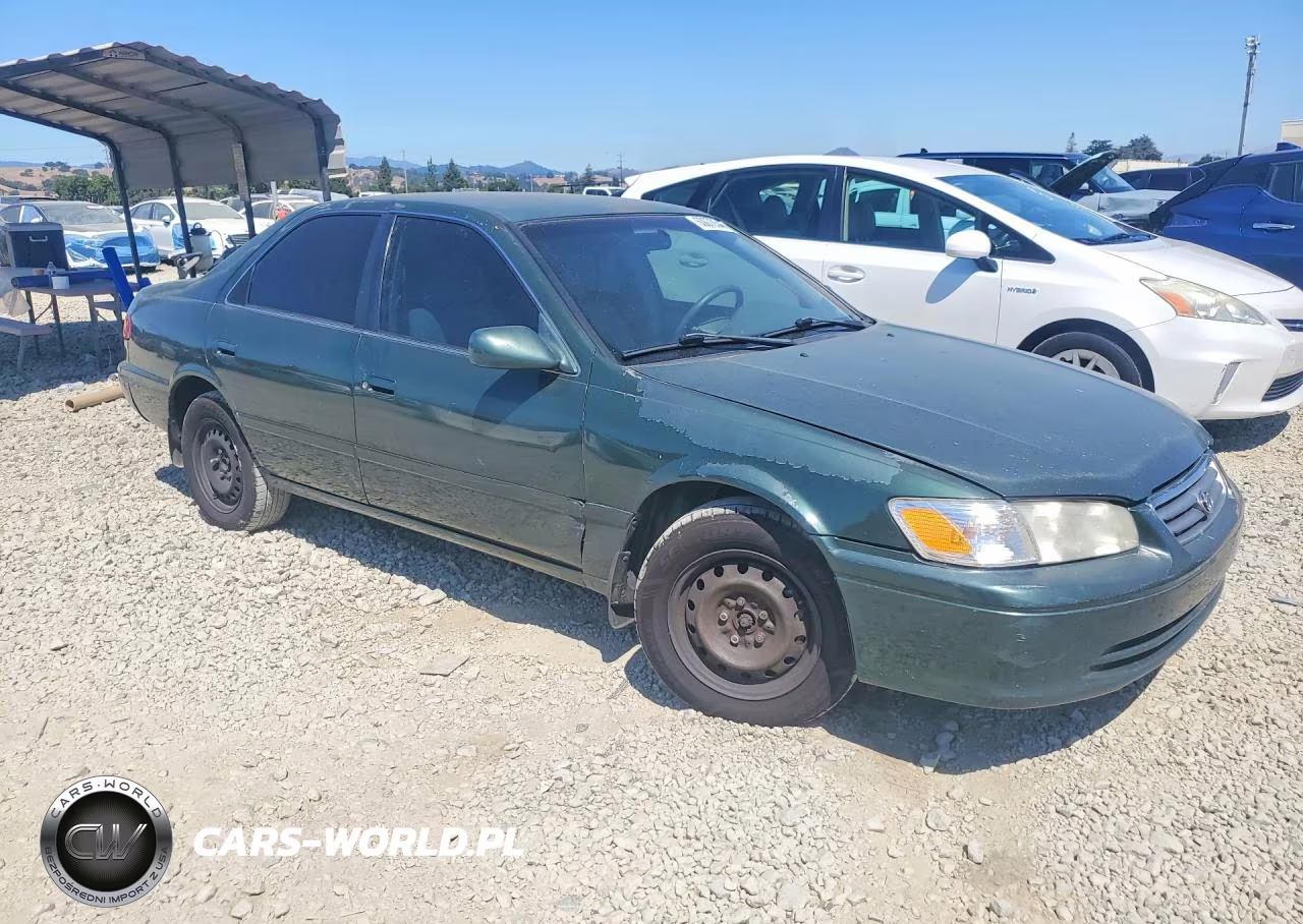 2001 Toyota Camry Le VIN:JT2BG22K410606099 - 4
