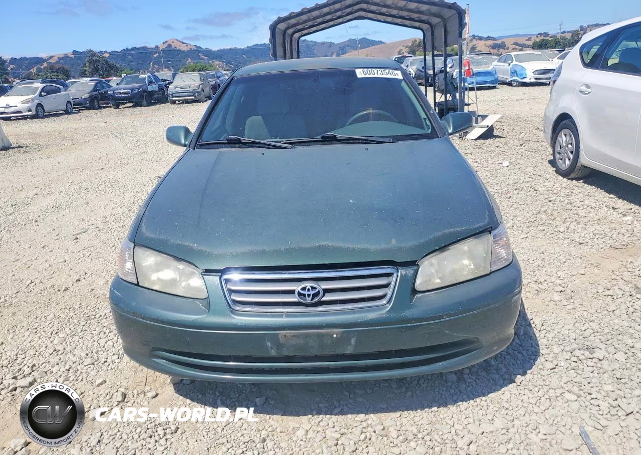 2001 Toyota Camry Le VIN:JT2BG22K410606099 - 5