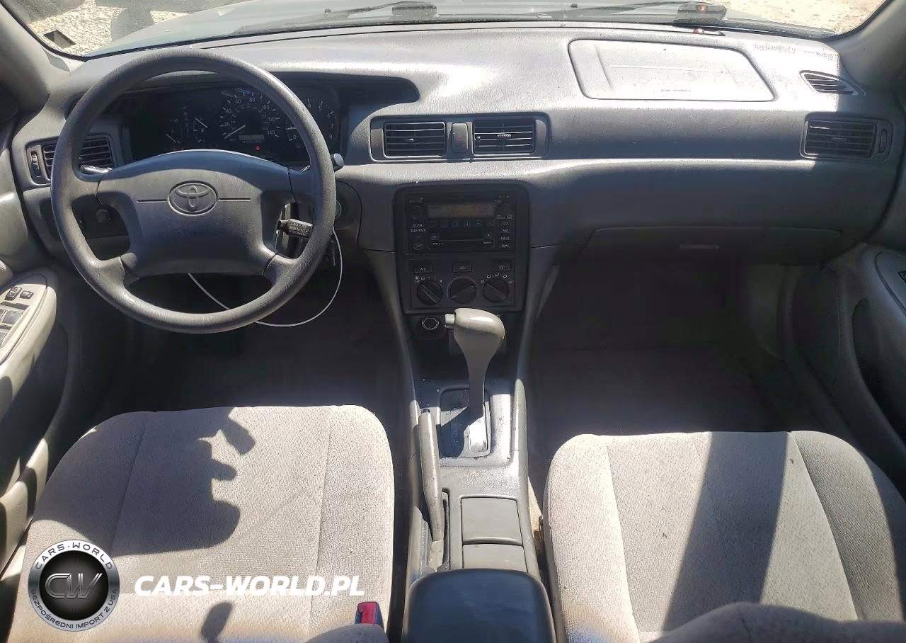 2001 Toyota Camry Le VIN:JT2BG22K410606099 - 8