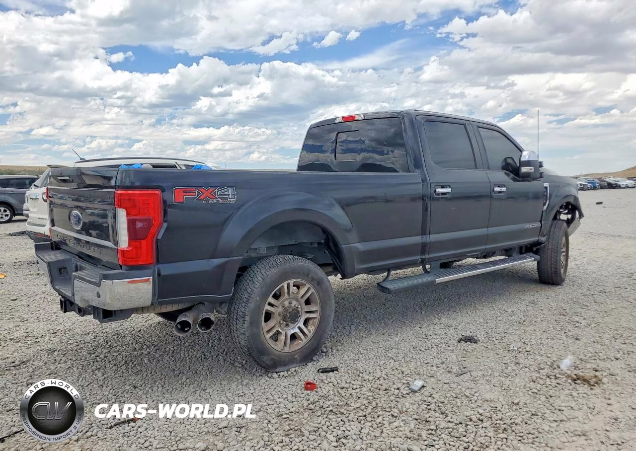 2017 Ford F350 Super Duty VIN:1FT8W3BT4HEF34613 - 3