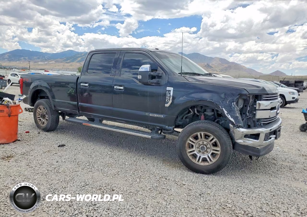 2017 Ford F350 Super Duty VIN:1FT8W3BT4HEF34613 - 4