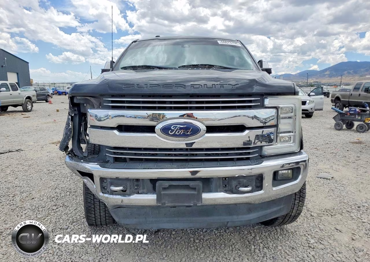 2017 Ford F350 Super Duty VIN:1FT8W3BT4HEF34613 - 5