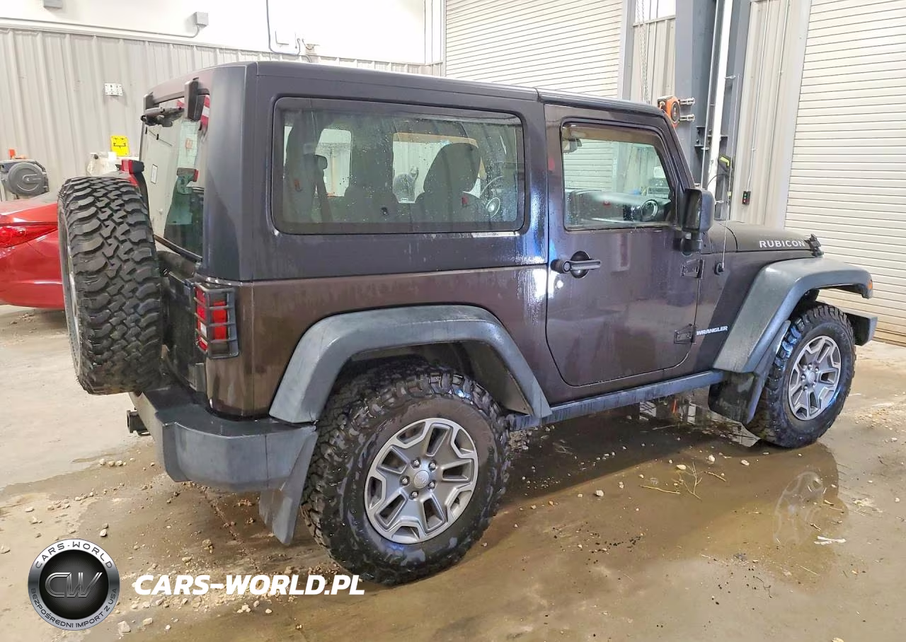 2013 Jeep Wrangler Rubicon VIN:1C4BJWCG7DL640146 - 3
