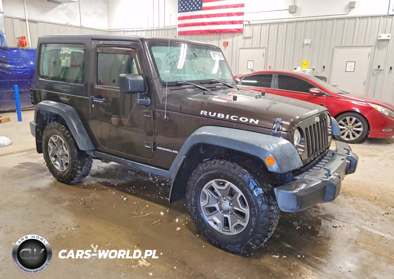 2013 Jeep Wrangler Rubicon VIN:1C4BJWCG7DL640146 - 4