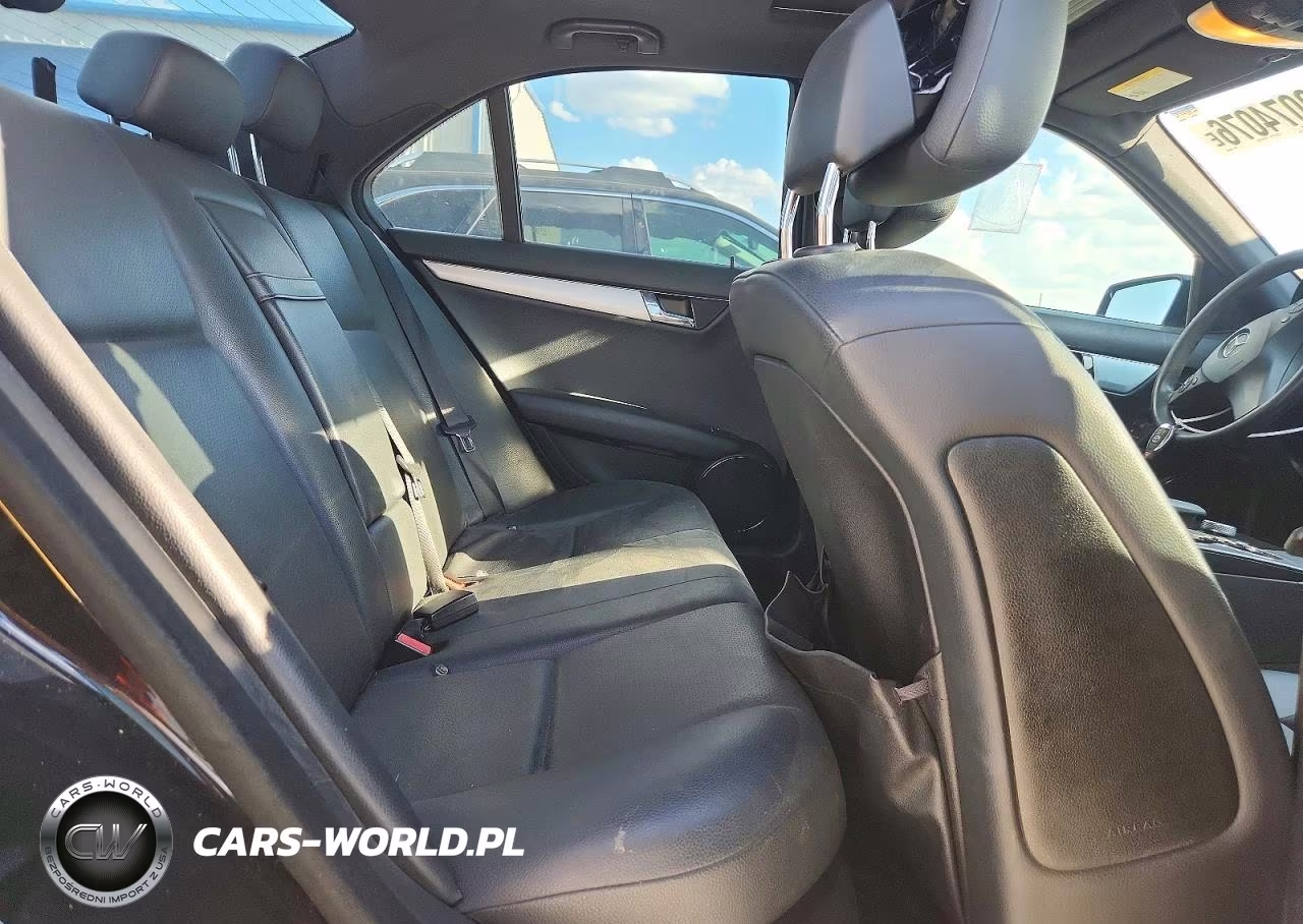 2010 Mercedes-Benz C 300 VIN:WDDGF5EB8AF439388 - 10