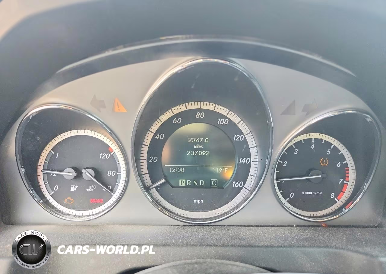 2010 Mercedes-Benz C 300 VIN:WDDGF5EB8AF439388 - 9