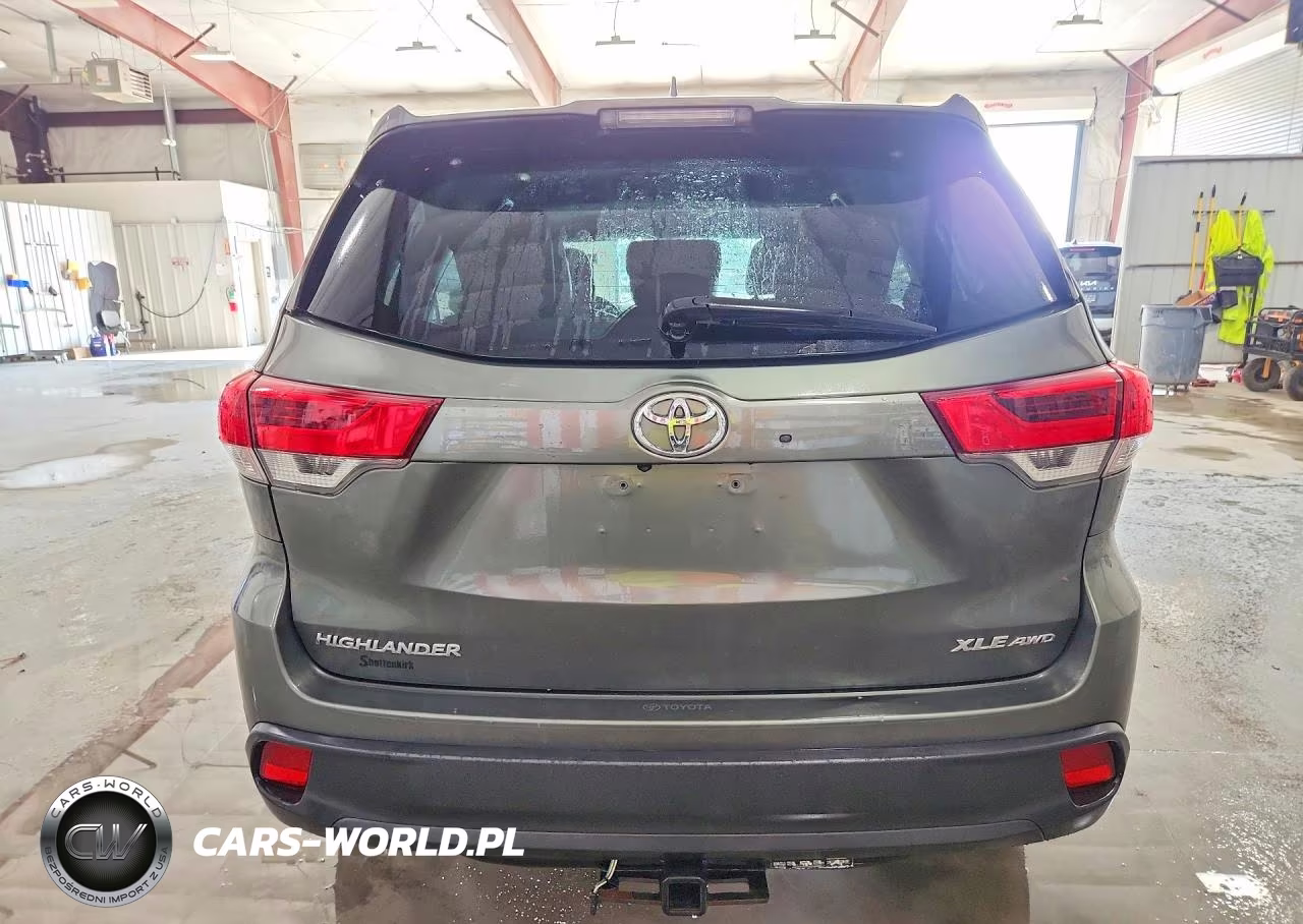 2019 Toyota Highlander Xle VIN:5TDJZRFH7KS979592 - 6
