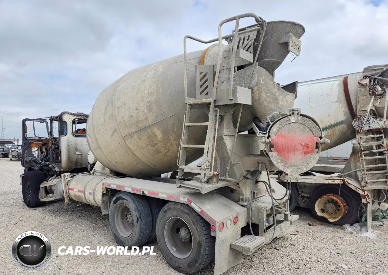 2013 Peterbilt 365 VIN:1NPSL70X8DD174895 - 3
