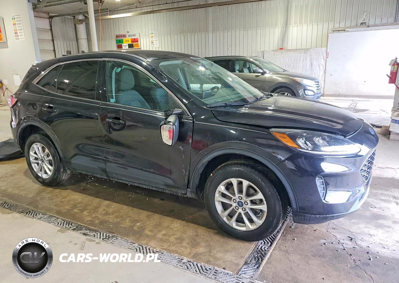 2022 Ford Escape Se VIN:1FMCU9G61NUA07535 - 4