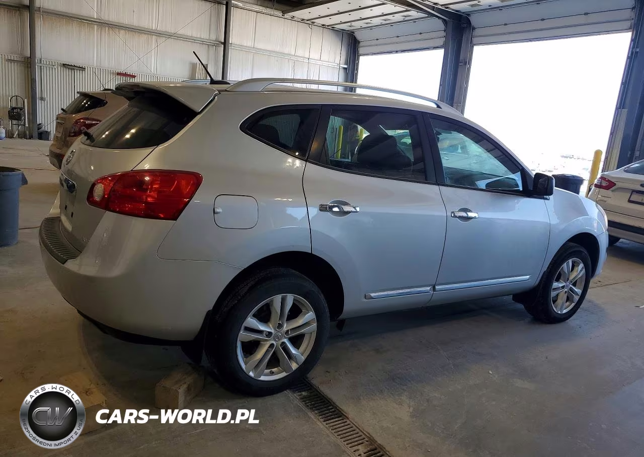 2015 Nissan Rogue Select S VIN:JN8AS5MV3FW755574 - 3