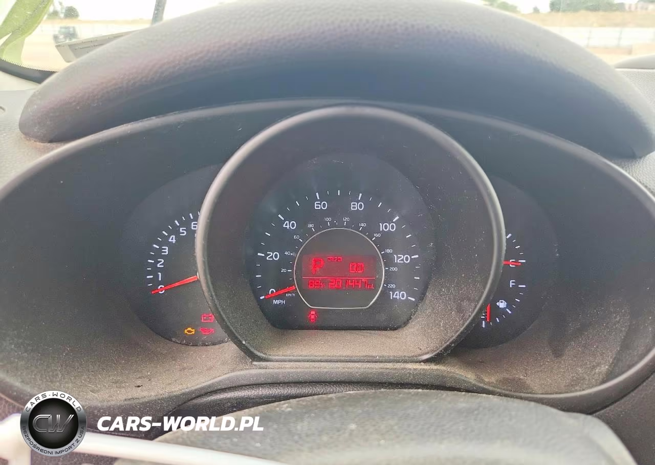 2014 Kia Soul + VIN:KNDJP3A52E7715128 - 9