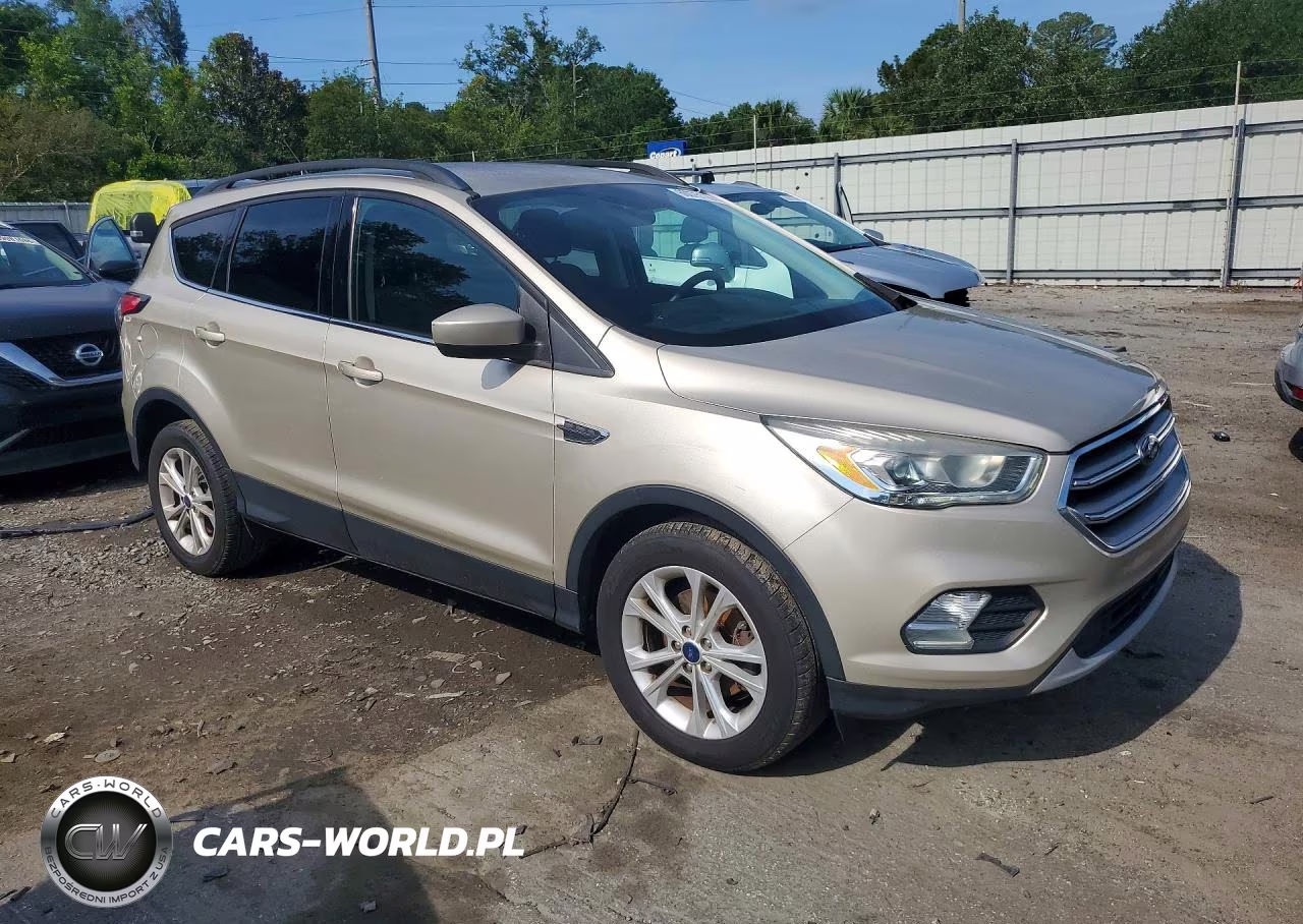 2017 Ford Escape Se VIN:1FMCU0GD0HUD26634 - 4