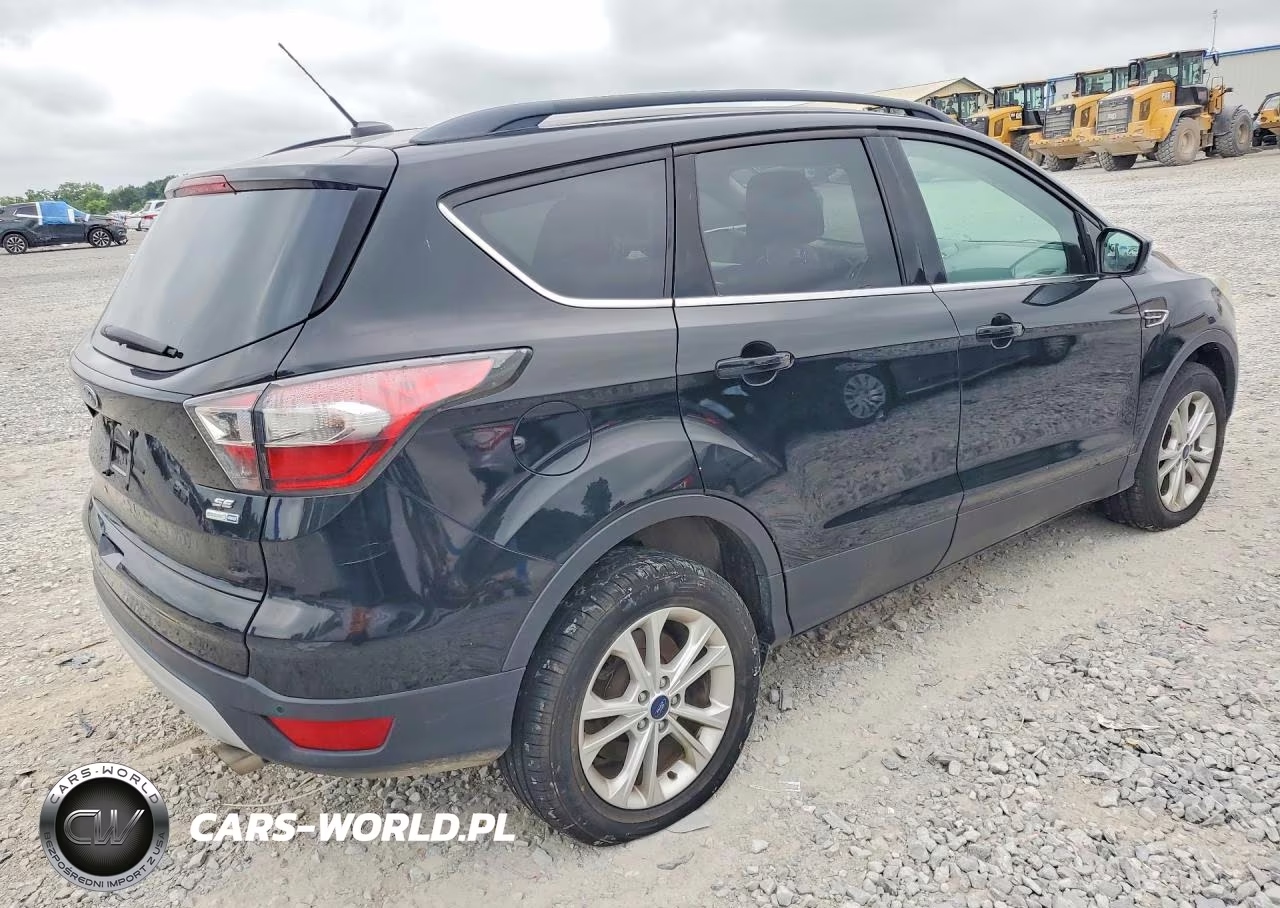 2017 Ford Escape Se VIN:1FMCU9GDXHUA47910 - 3