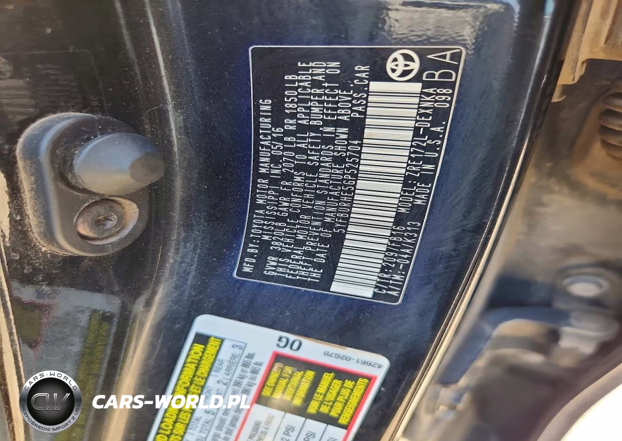 2016 Toyota Corolla Le VIN:5YFBURHE5GP525704 - 12