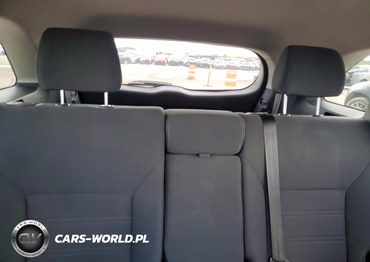 2018 Kia Sorento Lx VIN:5XYPG4A35JG425039 - 10